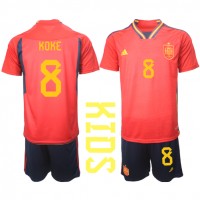 Camiseta España Koke #8 Primera Equipación para niños Mundial 2022 manga corta (+ pantalones cortos)